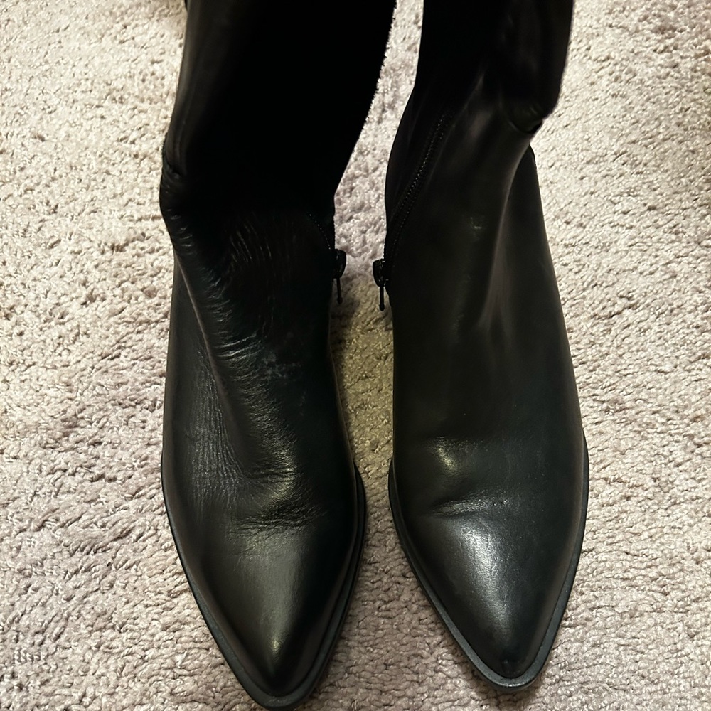 Women’s knee-high boots size 6.5
